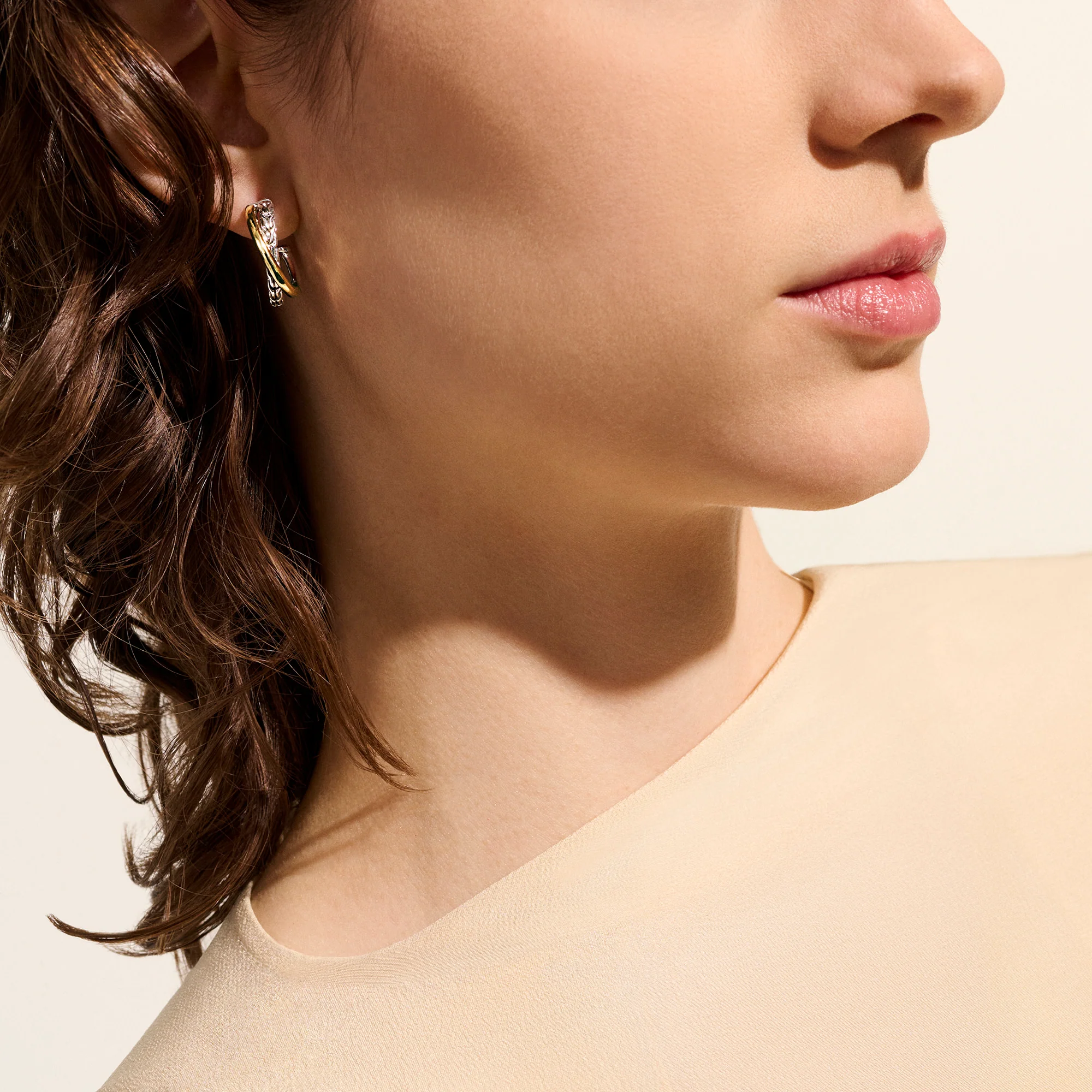 JH Essential Crossover Earring, Gold, Sterling Silver, 20.5MM|EZZ98714 - Image 5