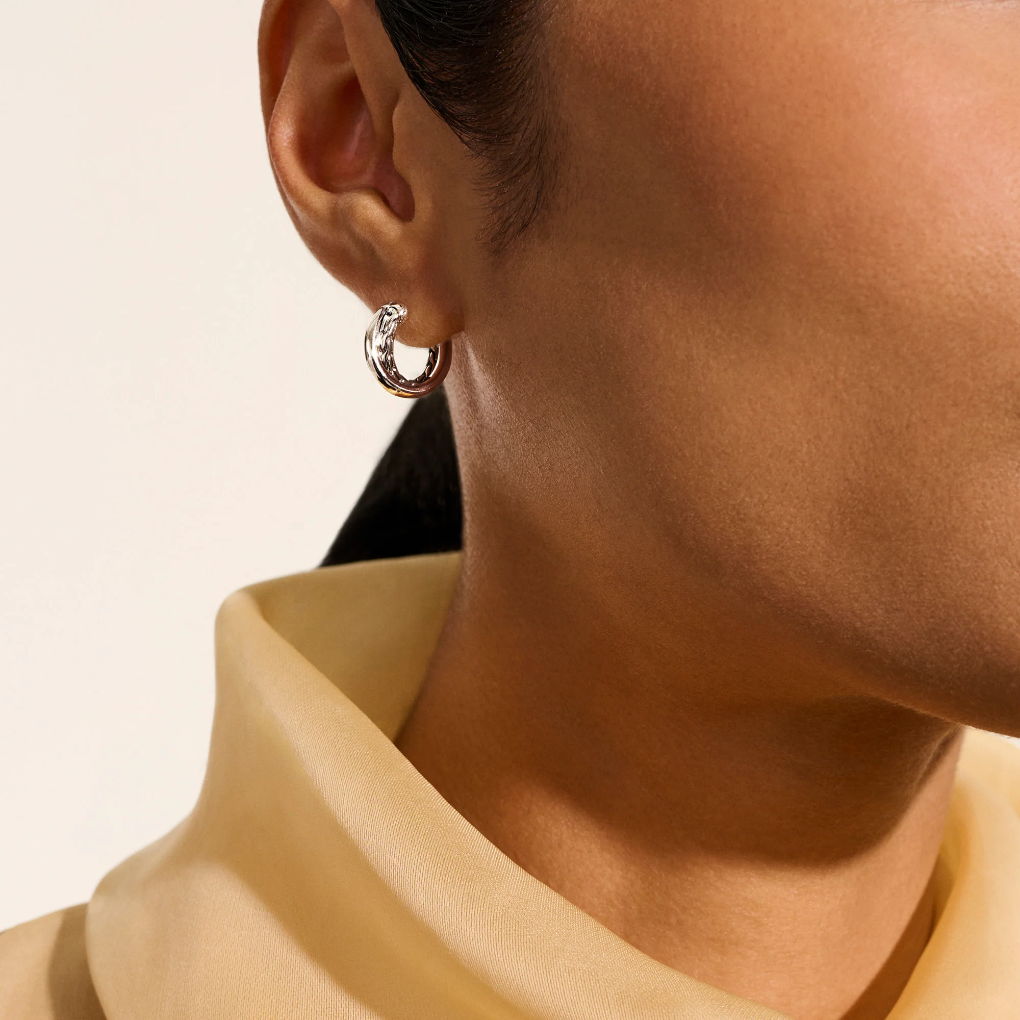 JH Essential Crossover Hoop Earring, Sterling Silver, 14.5MM|EB98713 - Image 5