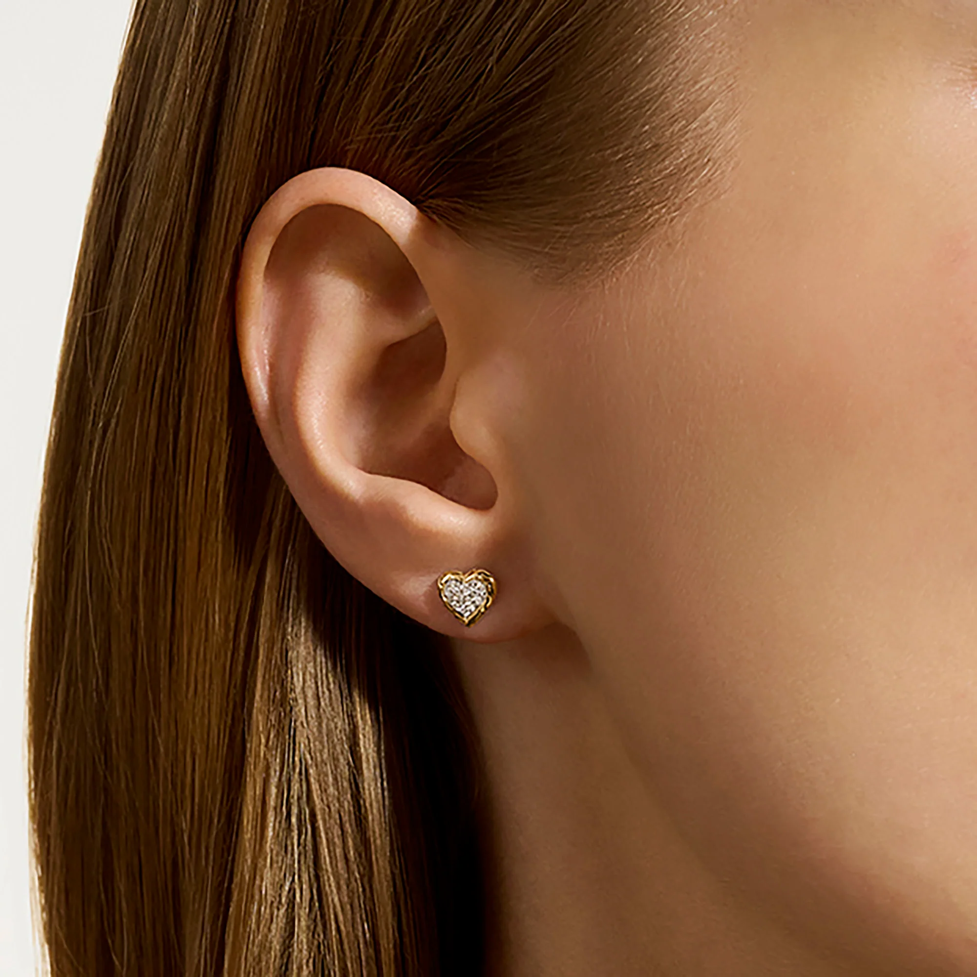 JH Essential Heart Stud Earrings, Gold, Diamonds|EGGX989662DI - Image 4