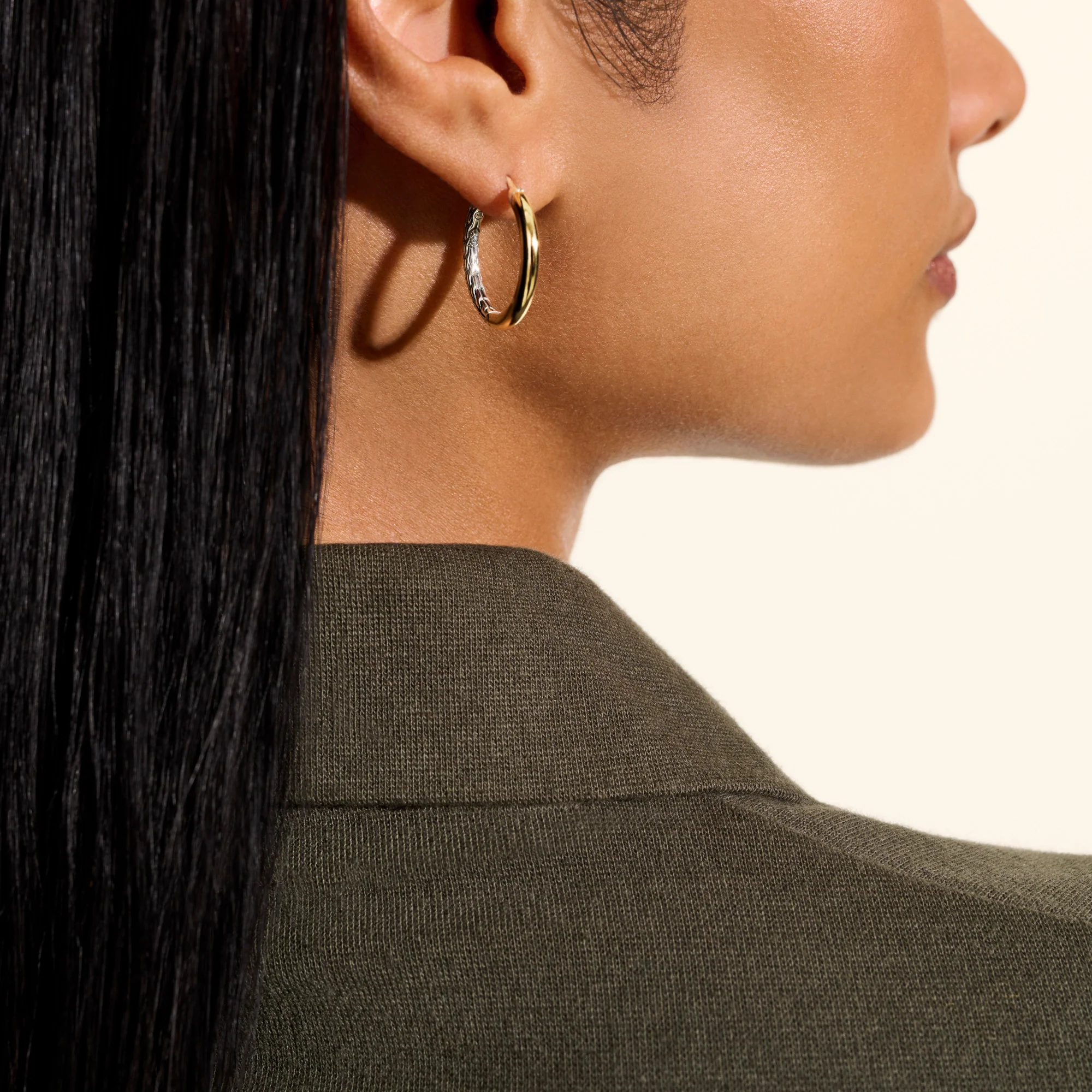 JH Essential Hoop Earring, Gold, Sterling Silver, 22MM|EZZ98720 - Image 5