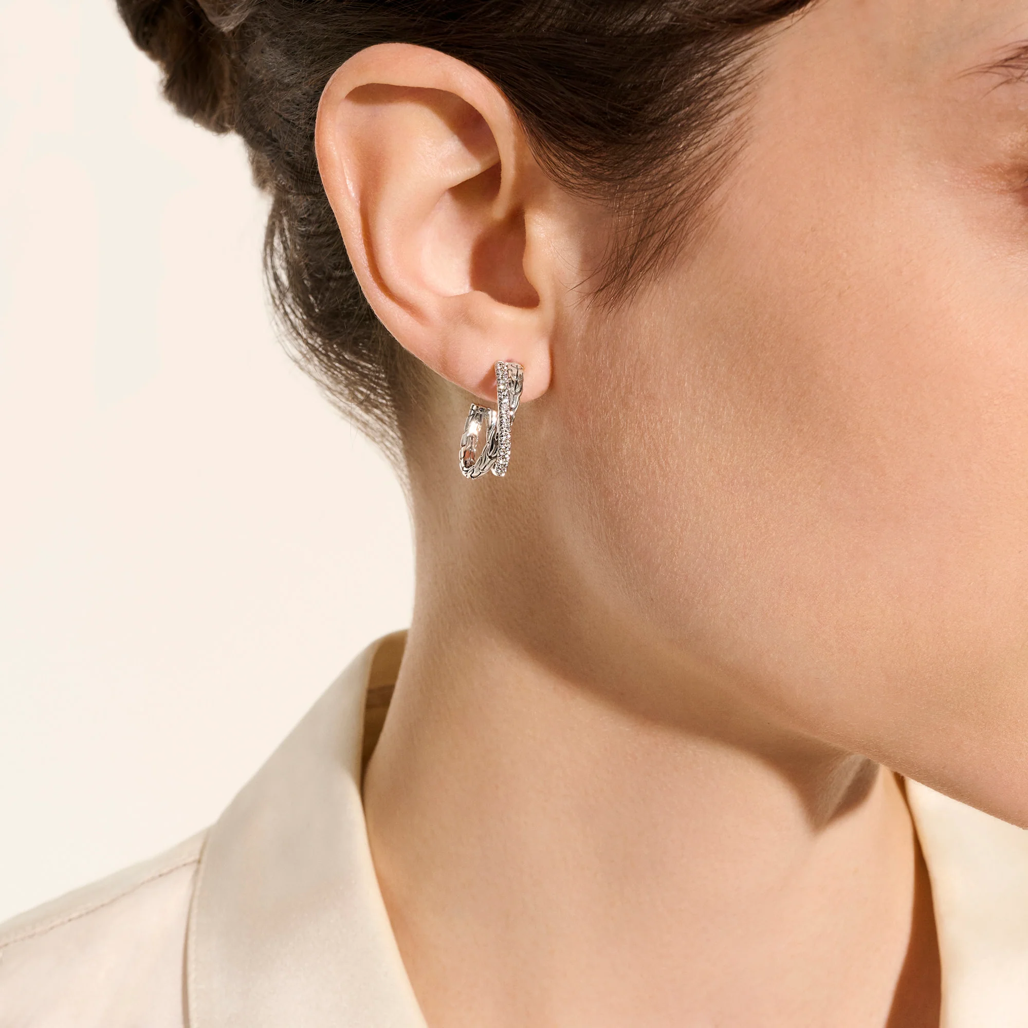 JH Essential Pavé Crossover Earring, Sterling Silver, Diamonds, 20.5MM|EBP987142DI - Image 5