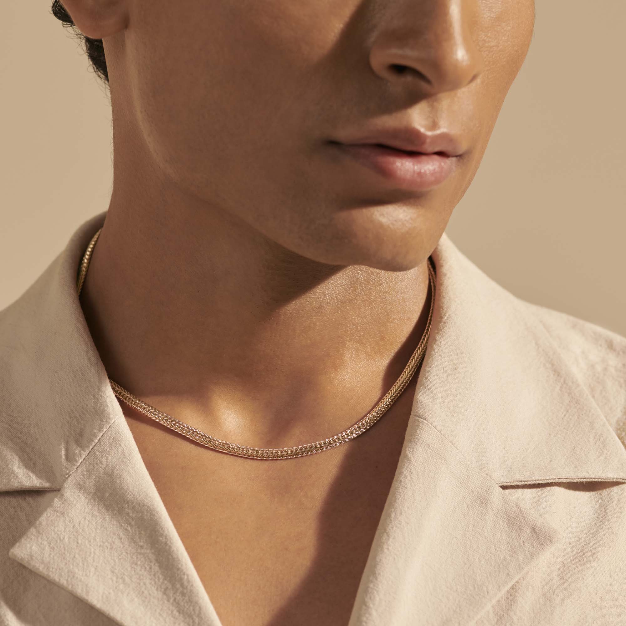 Icon Chevron Necklace, Gold, 4.5MM|NUGG900359 - Image 6