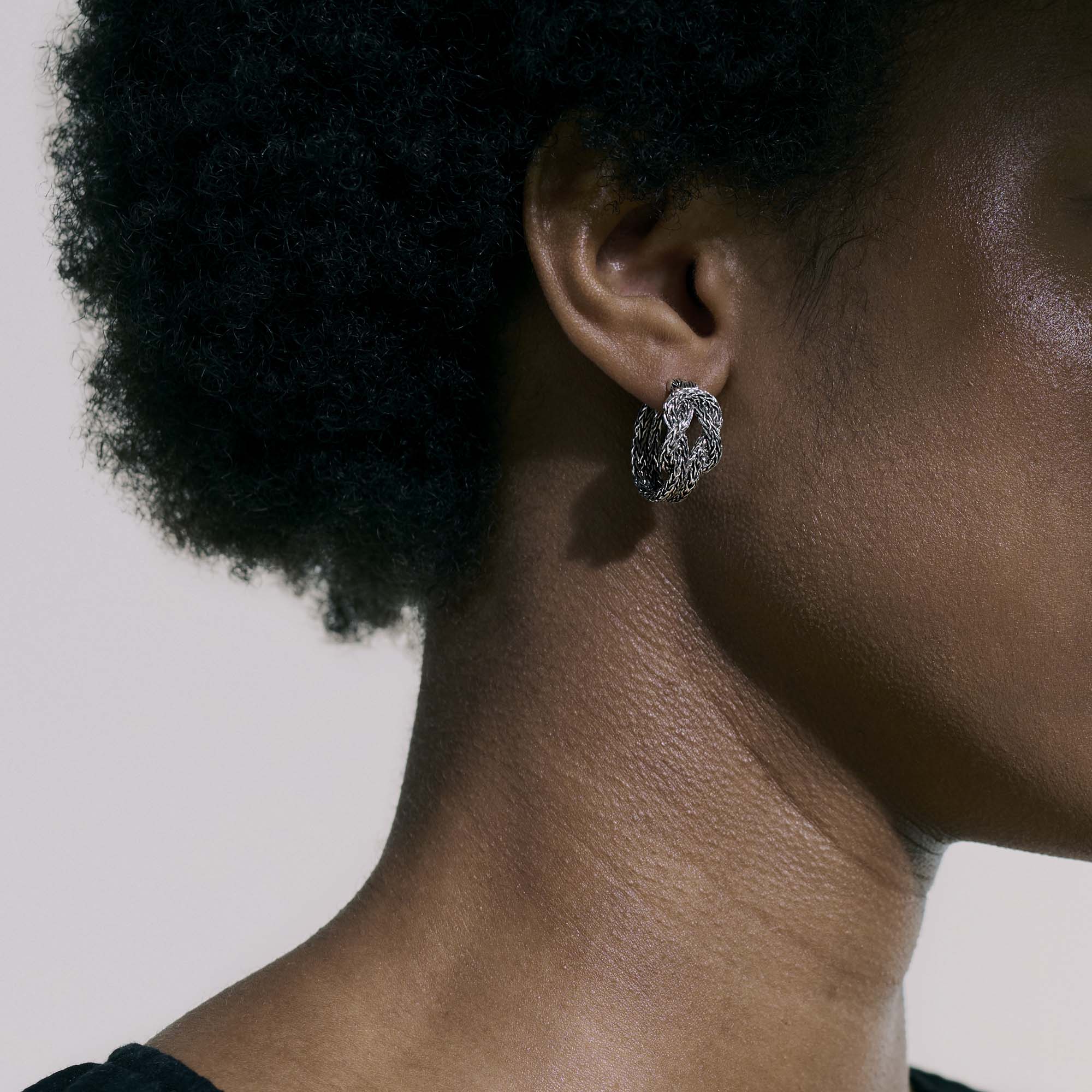 Love Knot Hoop Earring, Sterling Silver, 20MM|EB900990 - Image 4