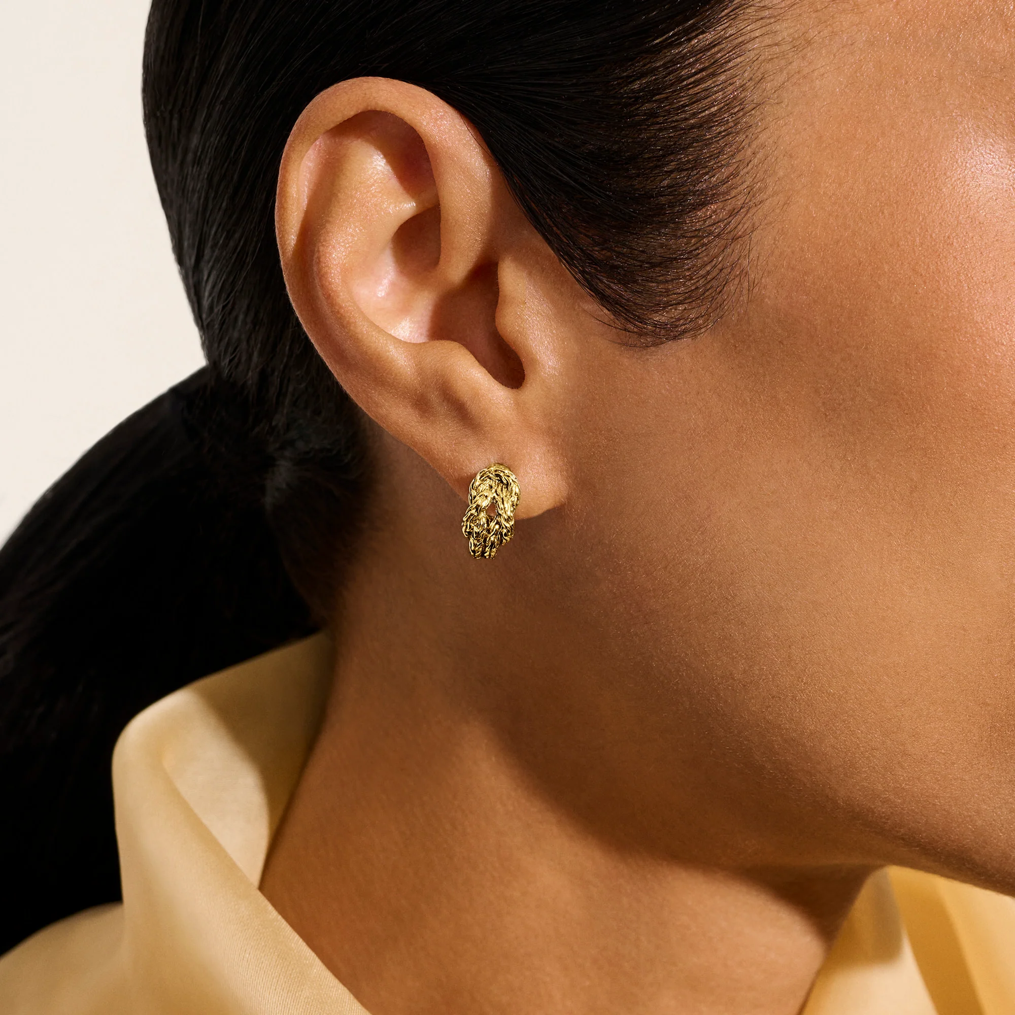 Love Knot Hoop Earring, Gold, 13MM|EGG98782 - Image 5
